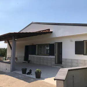 Villetta Gallo Casa Vacanze Humanitas Catania Centro Sicilia Clinica Humanitas Casa di campagna